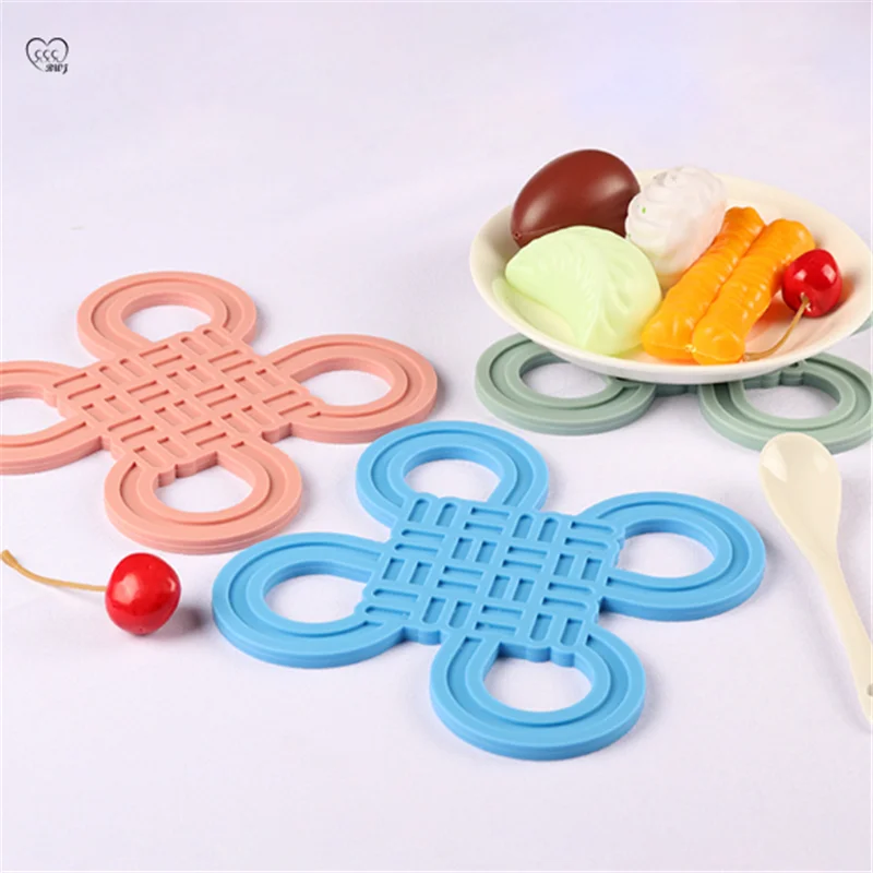 

Gadgets for Home China Knot Silicone Insulation Coaster Waterproof Anti-slip High Temperature Tea Cup Placemat Kitchen Tools