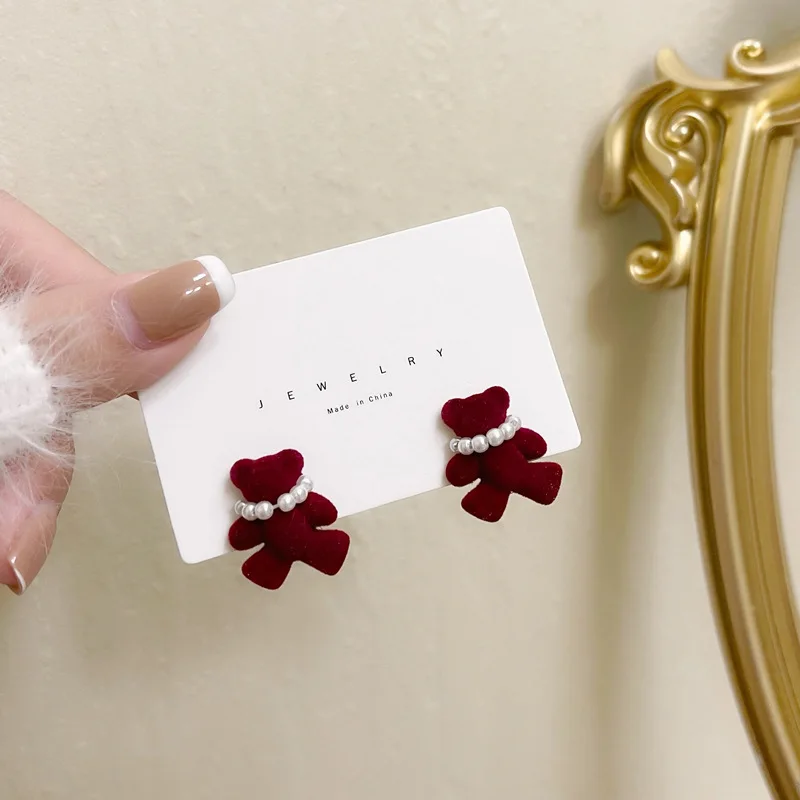 

Cute Red Bear Earrings Stud Pearl Wool Vintage Anime Cartoon Animal Winter Jewelry 2022 New Valentines Gift Charm For Women