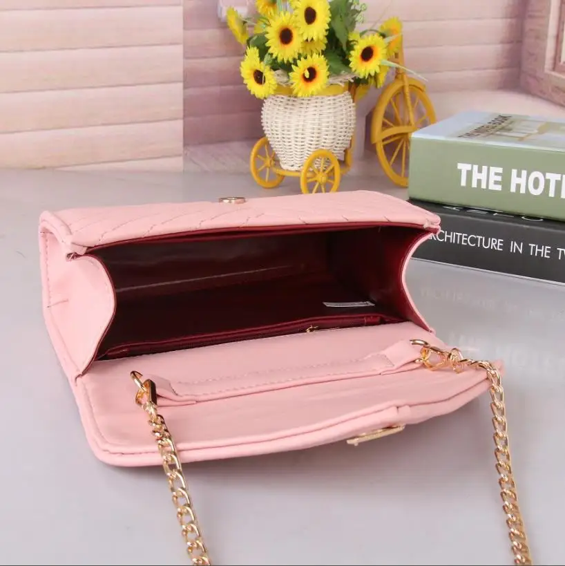 

Womens Large capacity bag Chain Flap Crossbody Handbag Clutch For Office Shoulder Bag Luxury Designer Envelope Bag