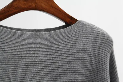 

Women's 2020 Spring and Autumn Women's Sweater One-neck Bat Sleeve Pullover Loose Korean Edition Sweater