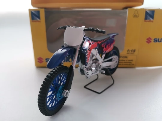 1:18 SU ZUKl RMZ450 модель мотоцикла из сплава литая металлическая игрушка подарок на