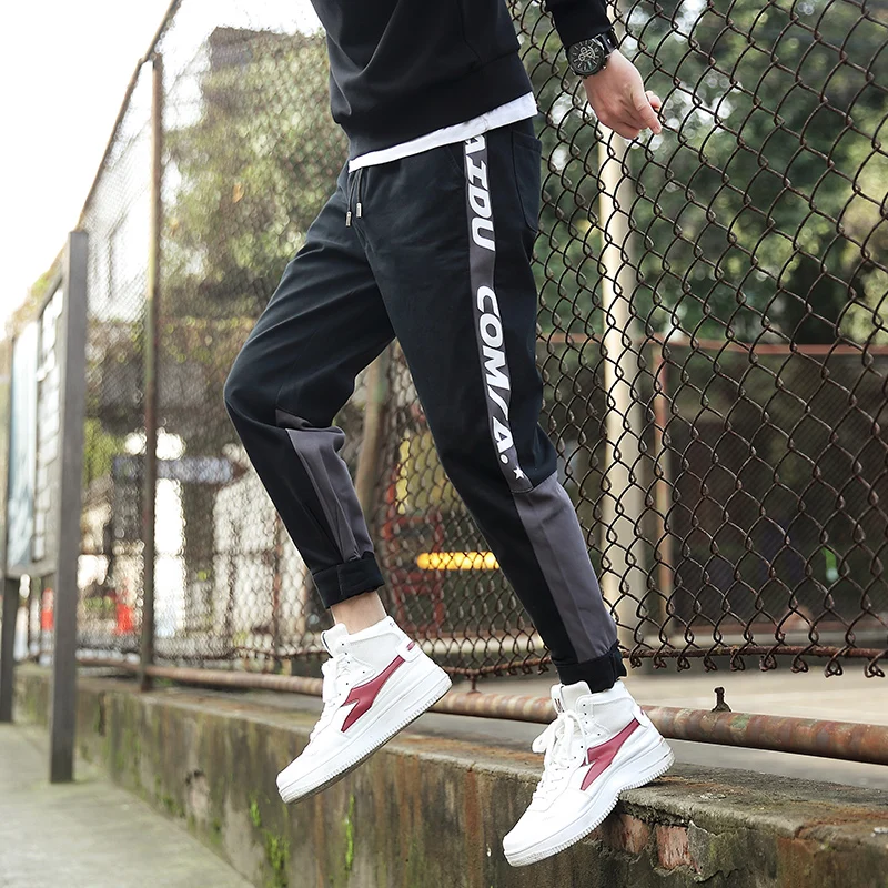 

MOGU 2020 Fashion Spring New Camouflage Contrast Color Overalls Loose Large Size 5XL Student Casual Pants 3 Colors