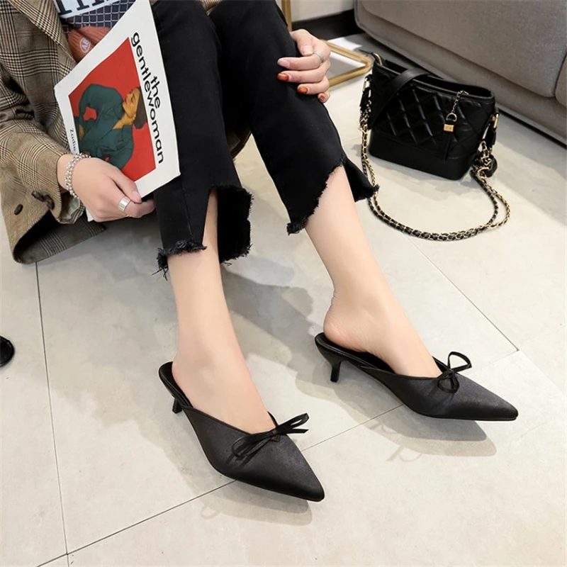 Женские шлепанцы с острым носком Цвет зеленый Модный дизайн Новинка 2019 года