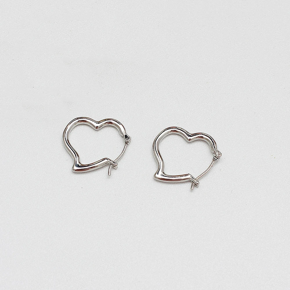 

2021 New Vintage Trendy Contracted Fashion Heart Shape Metal Hyperbole Sell Like Hot Cakes Women Stud Earrings Jewelry Earring