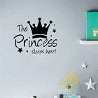 Мода Принцесса Спящая здесь фраза наклейки на стену художественная наклейка для девочки наклейка для комнаты дети спальня Цитата Наклейка