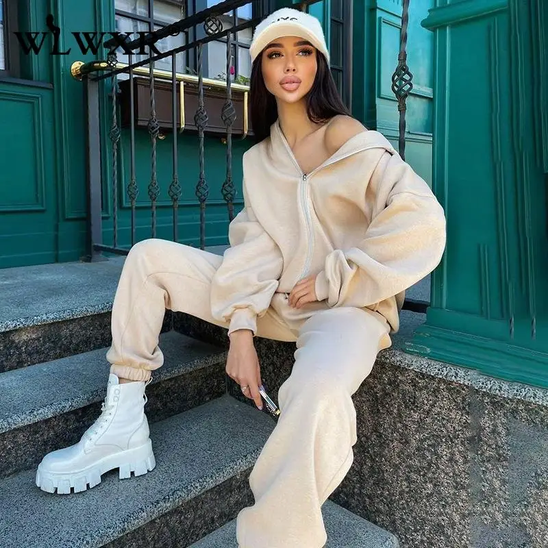 

WLWXR осенне-зимний черный комплект из 2 предметов спортивный костюм Женская одежда 2021 спортивные костюмы для женщин толстовки на молнии и длинные брюки наборы