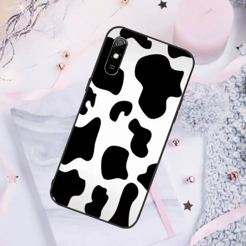 

White Black Cow Symbol Pattern Print Phone Case For Xiaomi Mi Redmi Note 7 8 9 pro 8T 9T 9S 9A 10 Lite pro