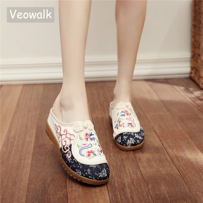 

Veowalk летние женские холщовые шлепанцы ручной работы с закрытым носком с китайским узлом Женские повседневные хлопковые туфли с вышивкой мю...