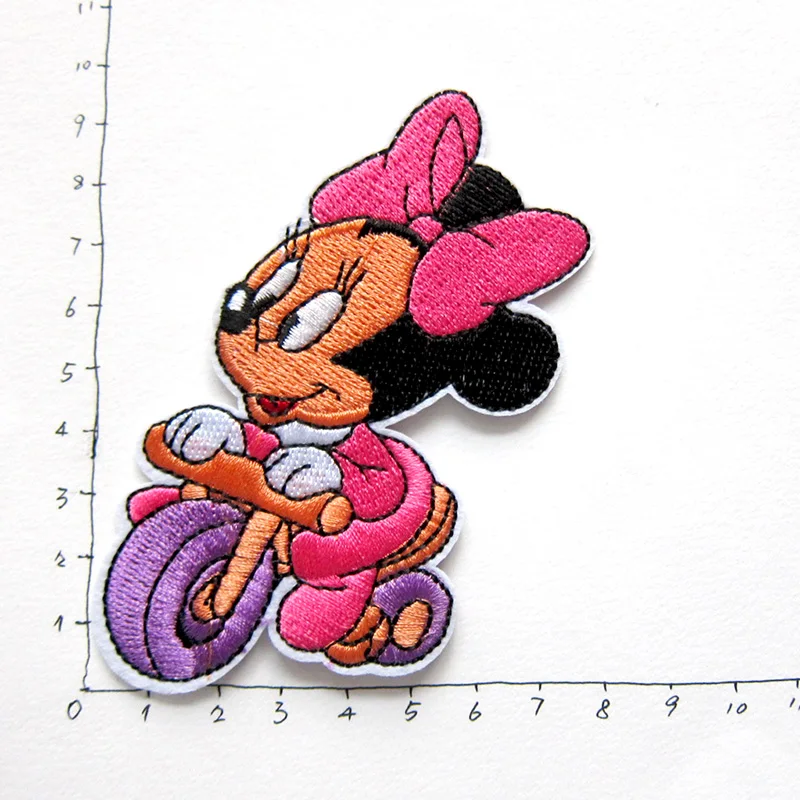 Детские нашивки с вышивкой Микки Маус | Дом и сад