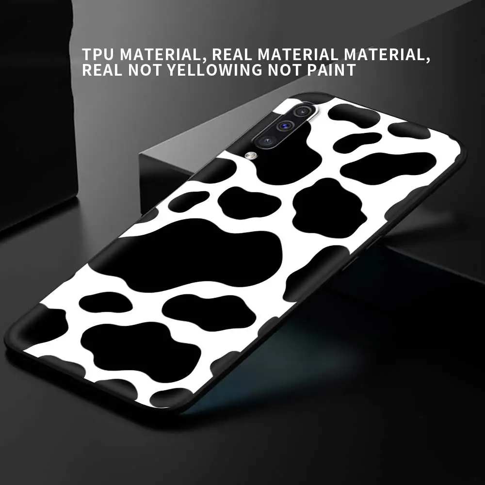 

White Cow Pattern Cellphone Case For Samsung A70 A80 A90 Cover Shell for Galaxy A20 A20E A30 A10E A40 A50 A50S A10 Funda