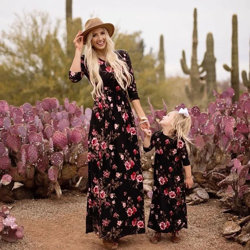 Женское платье с длинным рукавом цветочным принтом