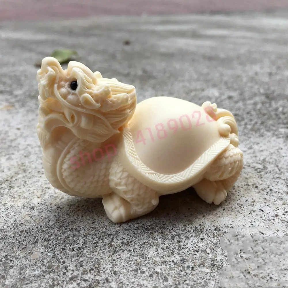 

Natural palm tree coconut fruit, pure manual carving, Dragon turtle small ornaments, exquisite crafts, decorations