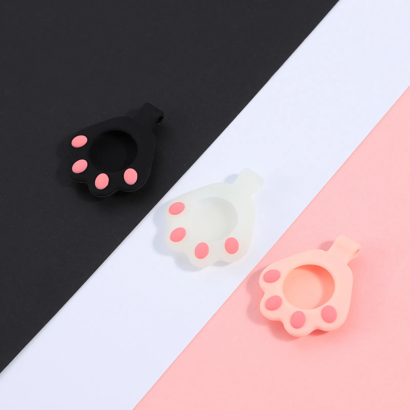 

Cute Protector Case For Apple AirTags Soft Silicone Anti-Scratch Lightweight Skin Cover for AirTags Finder Keychain Accessories