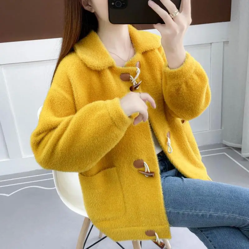 

Женская вязаная куртка из меха норки и бархата, свободный короткий кардиган большого размера с пряжкой рога в Корейском стиле для осени и зи...