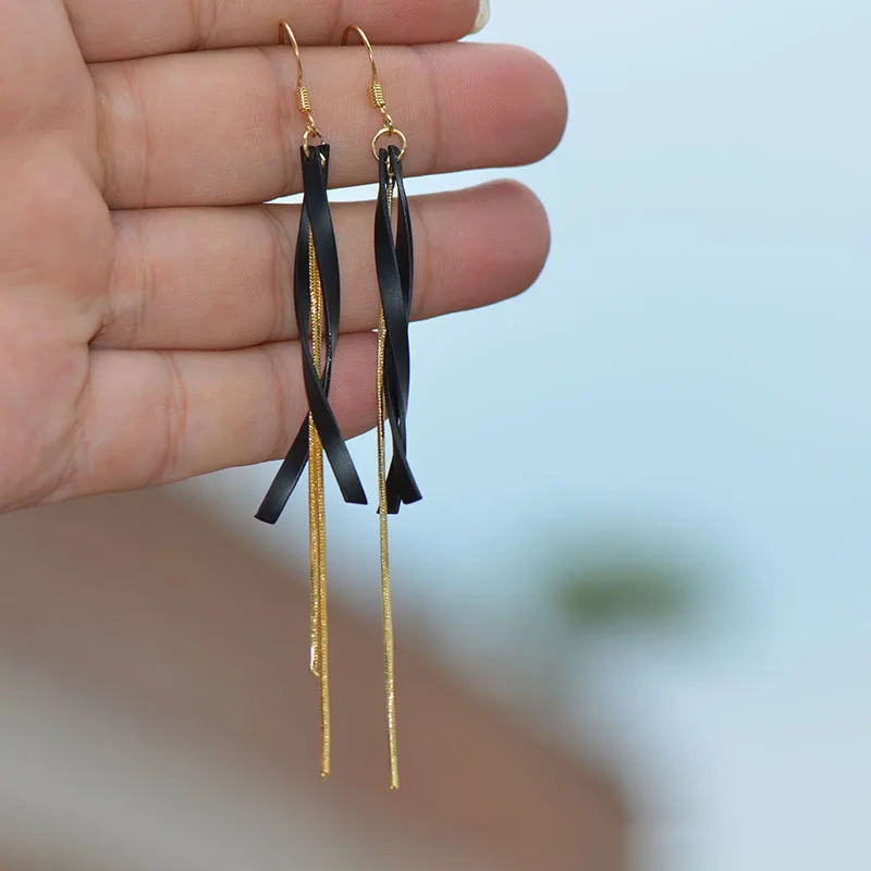 

HMES Vintage Black Woman Earrings Tassel Pendant Long Earrings Golden Party Jewelry Accessories