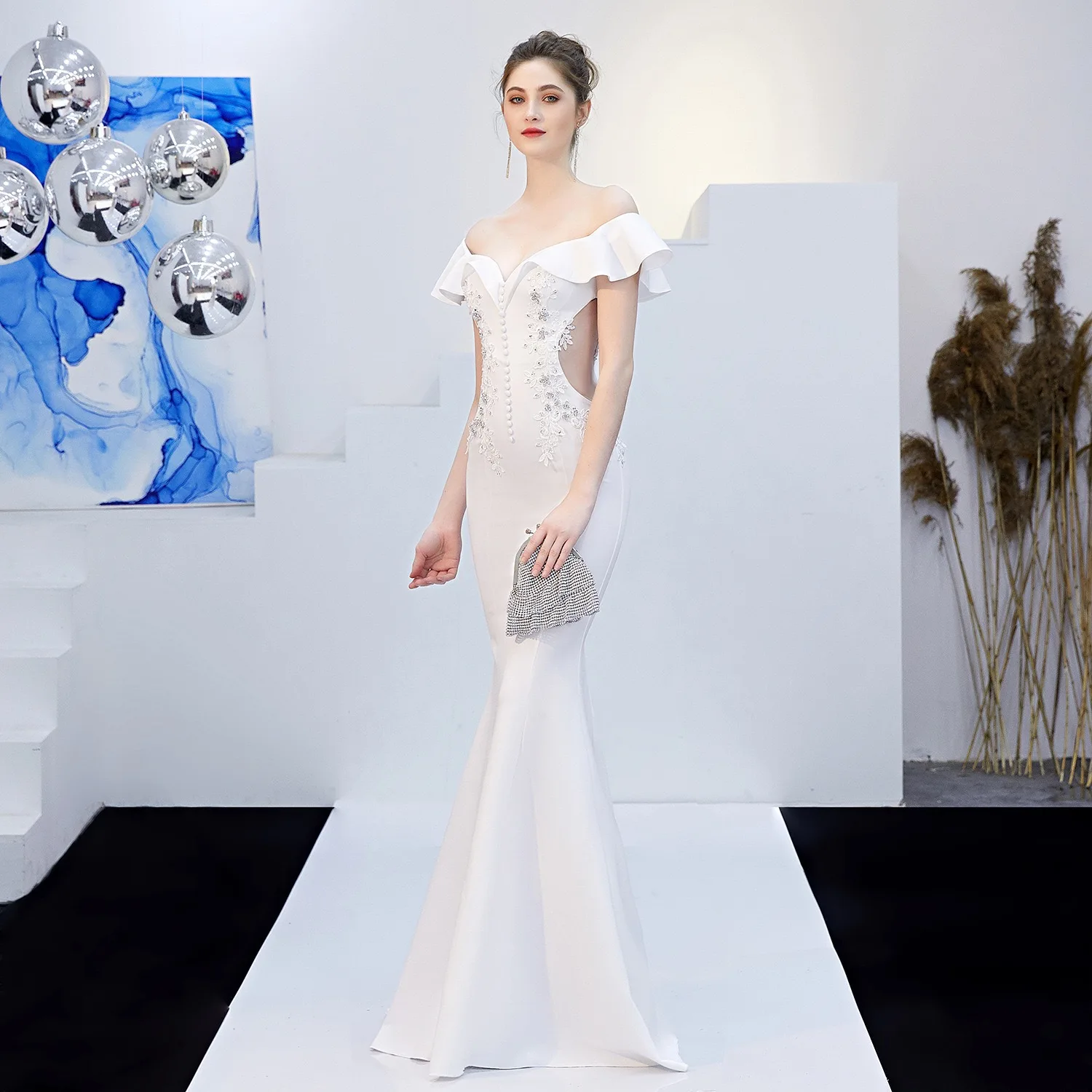 

White Mermaid Wedding Dresses Off The Shoulder Satin Beading Beach Bohemia Simple Elegant Sexy Bridal Gowns Backless 2021 New