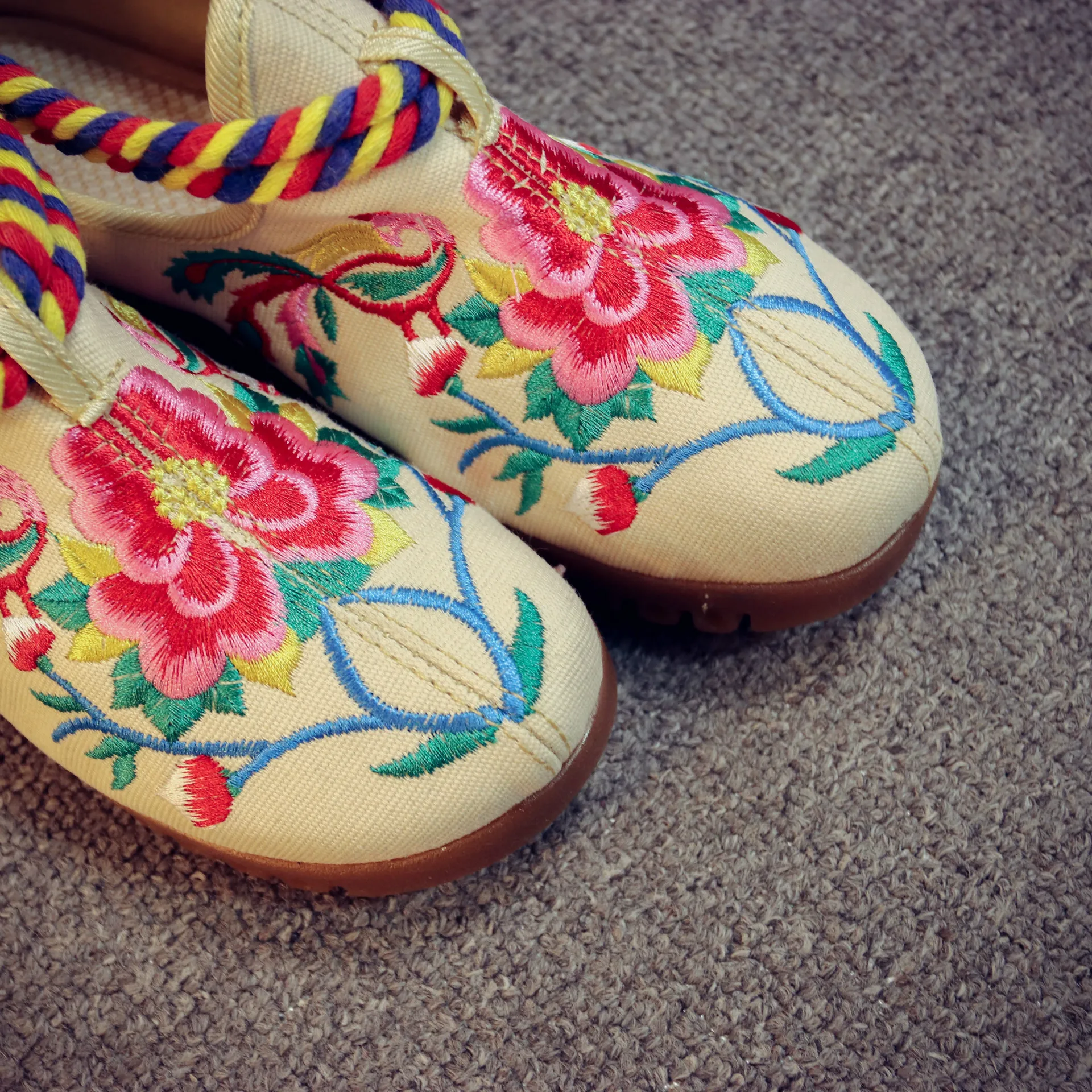 Veowalk/женская Повседневная парусиновая обувь на плоской подошве средней высоты с