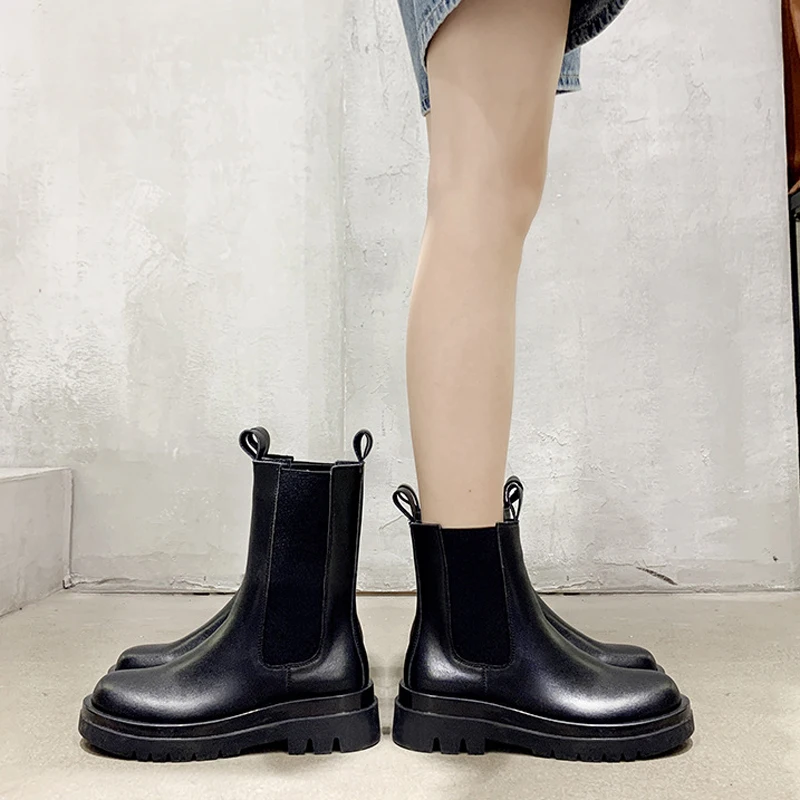 

2020 Autumn Winter Woman Martin Boots High-top Thick Bottom Female Boots Casual Fashion Shoes