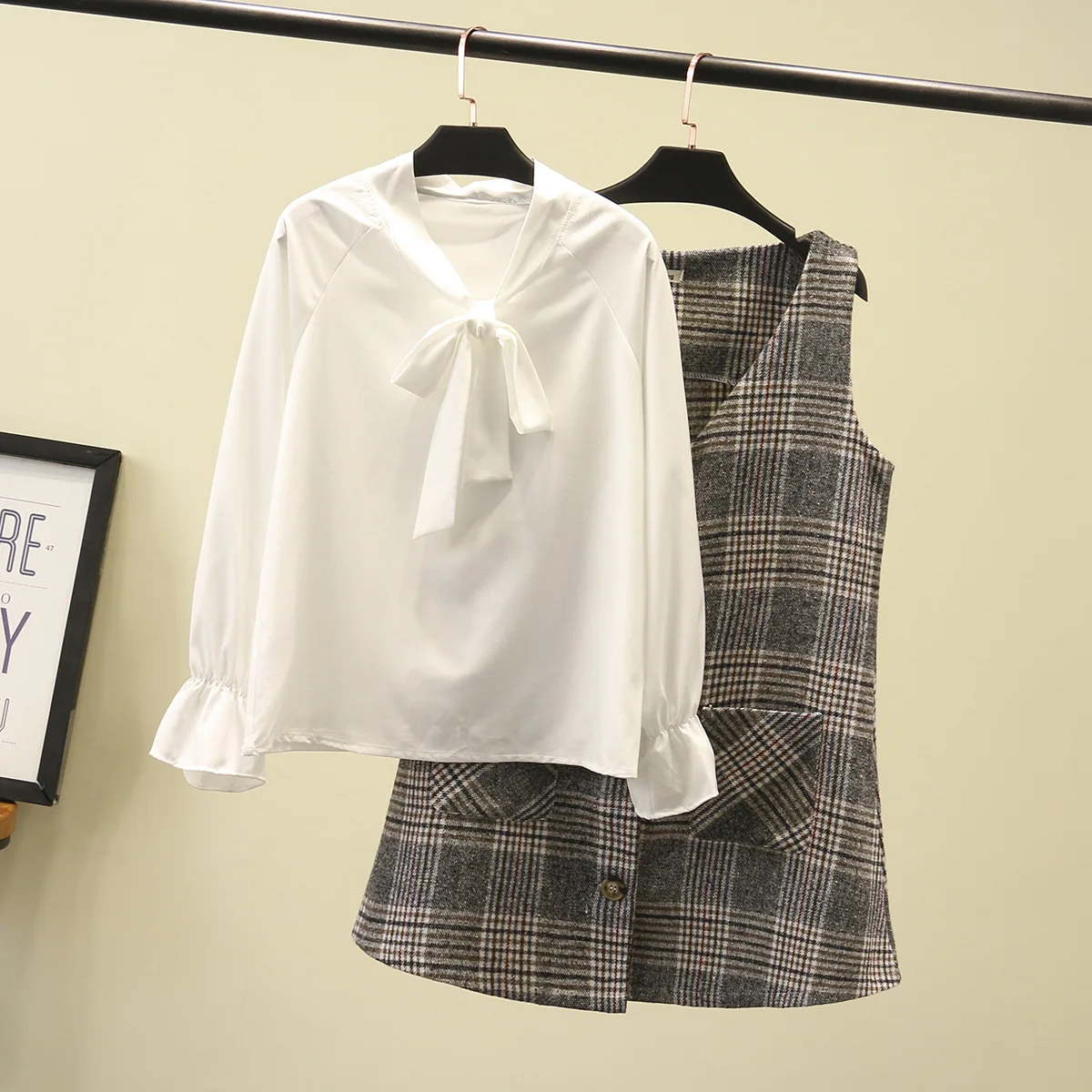 Женские комплекты Весна 2020 белая шифоновая блузка + Клетчатая Шерстяная длинная