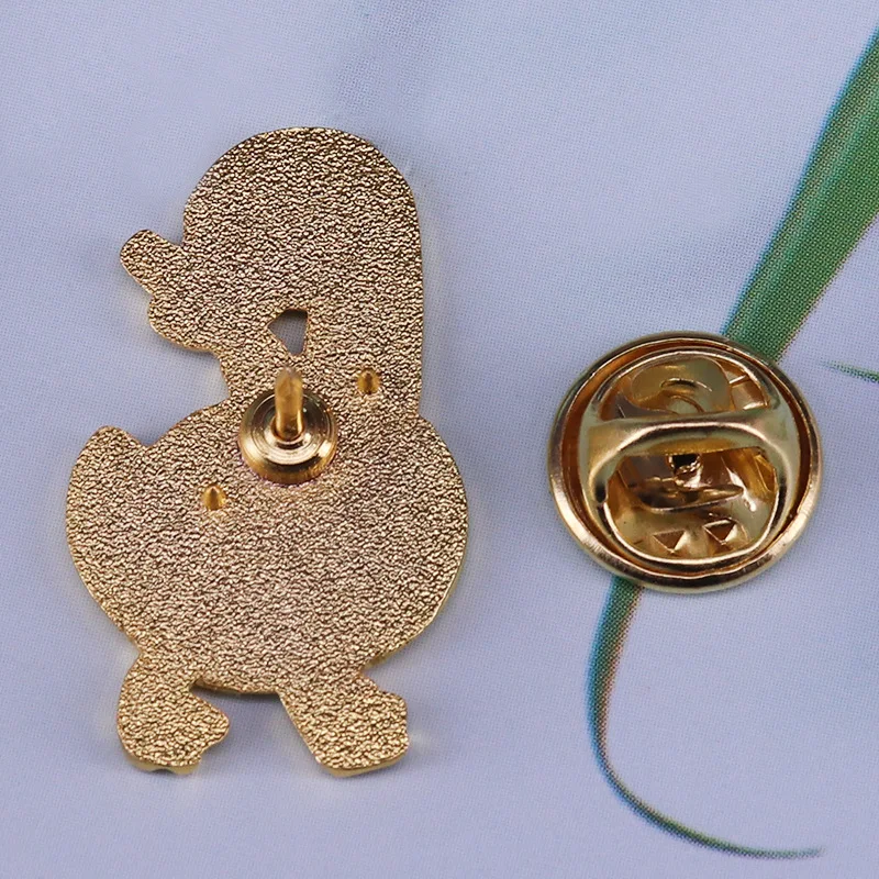 

Untitled Goose Brooch Pin with White Enamel Gift for Goose Gamer Honk and Bonk Am Goose Brooches GHSJ38DB