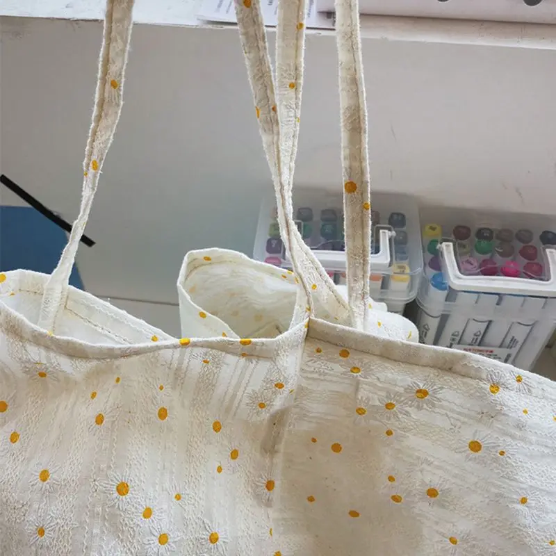 

Large Daisy Embroidery Canvas Shoulder Bag Casual Tote Shopping Handbag Q1QA