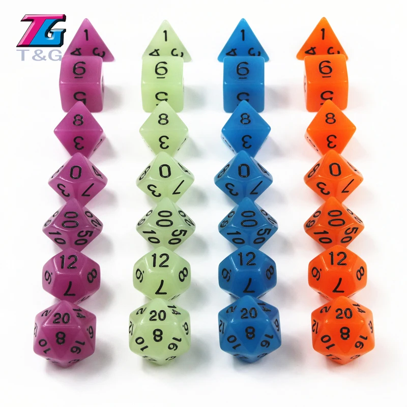 Оптовая продажа 7 шт./лот Светящиеся в темноте кости набор D4 6 8 10 10% 12 20 для