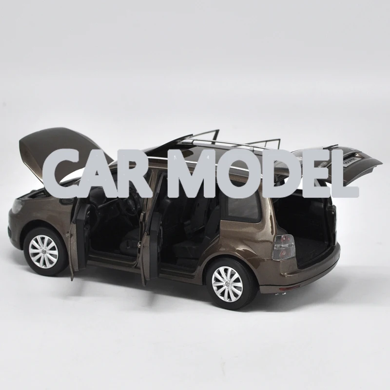 1:18 Масштаб сплава игрушечные транспортные средства VW TOURAN автомобиль модель детских игрушечных автомобилей авторизованный игрушки для детей