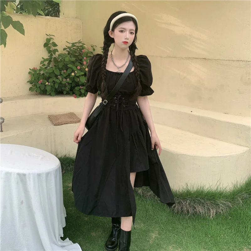 

Real Shot Irregular Square Collar Puff Sleeve Design Sense