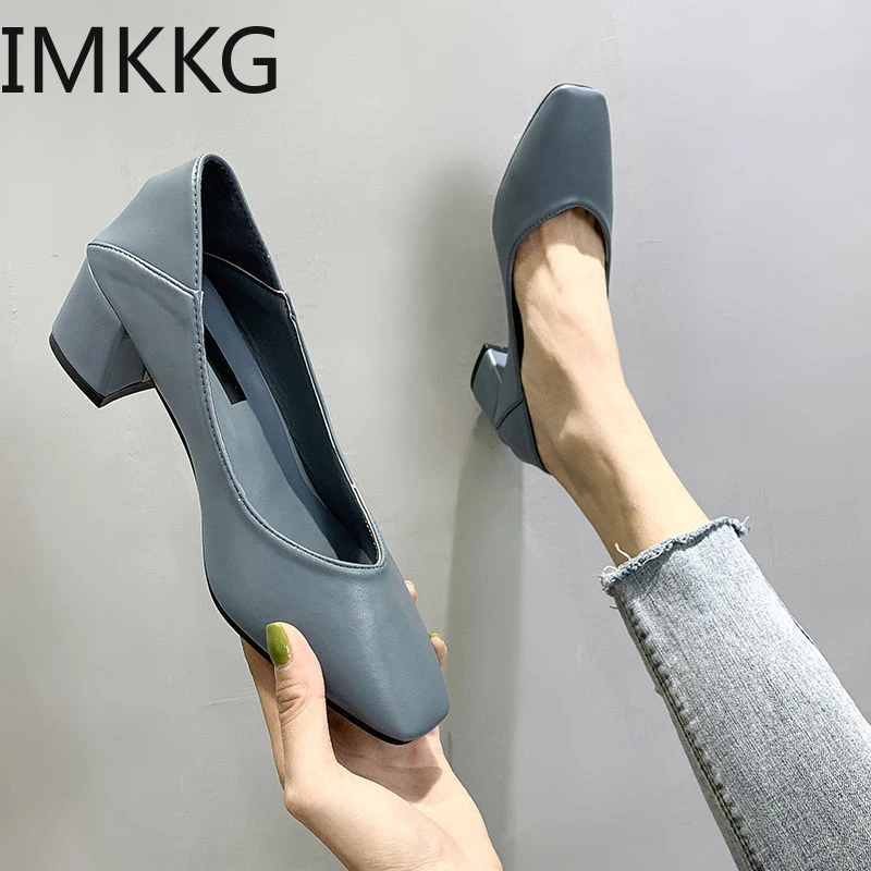 Новое поступление Женские весенние туфли на квадратном каблуке классические