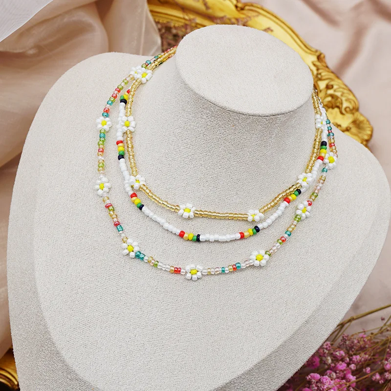 

1PC Simple Cute Multicolor Miyuki Seed Beaded Strand Necklace Daisy Flower Colorful Women String Choker Charm Necklace Jewelry