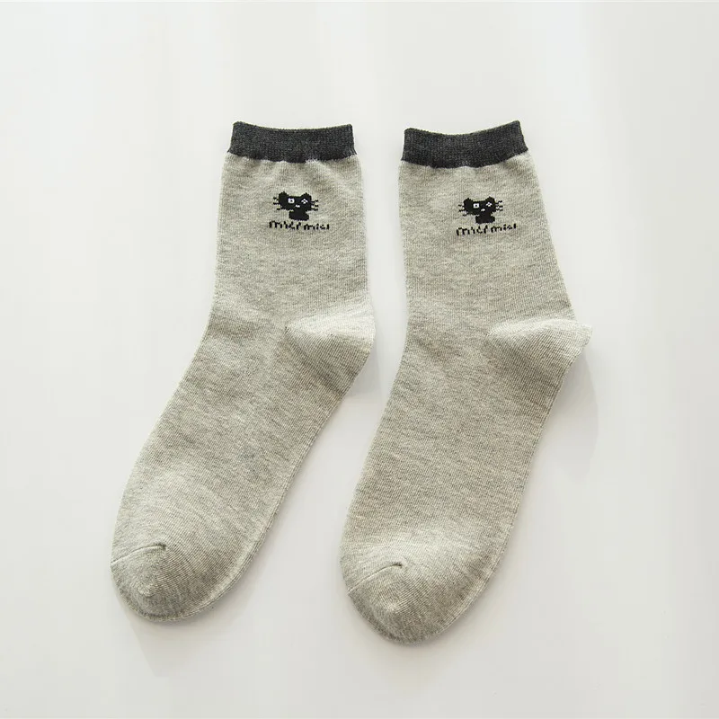 5 Pairs Hot Sale Cartoon Animal Kawaii Cat Embroidery Cotton Women Sock Comfortable Soft Spring Autumn Winter Fashion Crew Socks