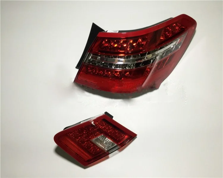 

Eosuns Rear Lamp Tail Light Assembly for Mercedes-benz e Class W212 E200 E220 E240 E250 E260 E280 E300 E320 E350 2009-2012