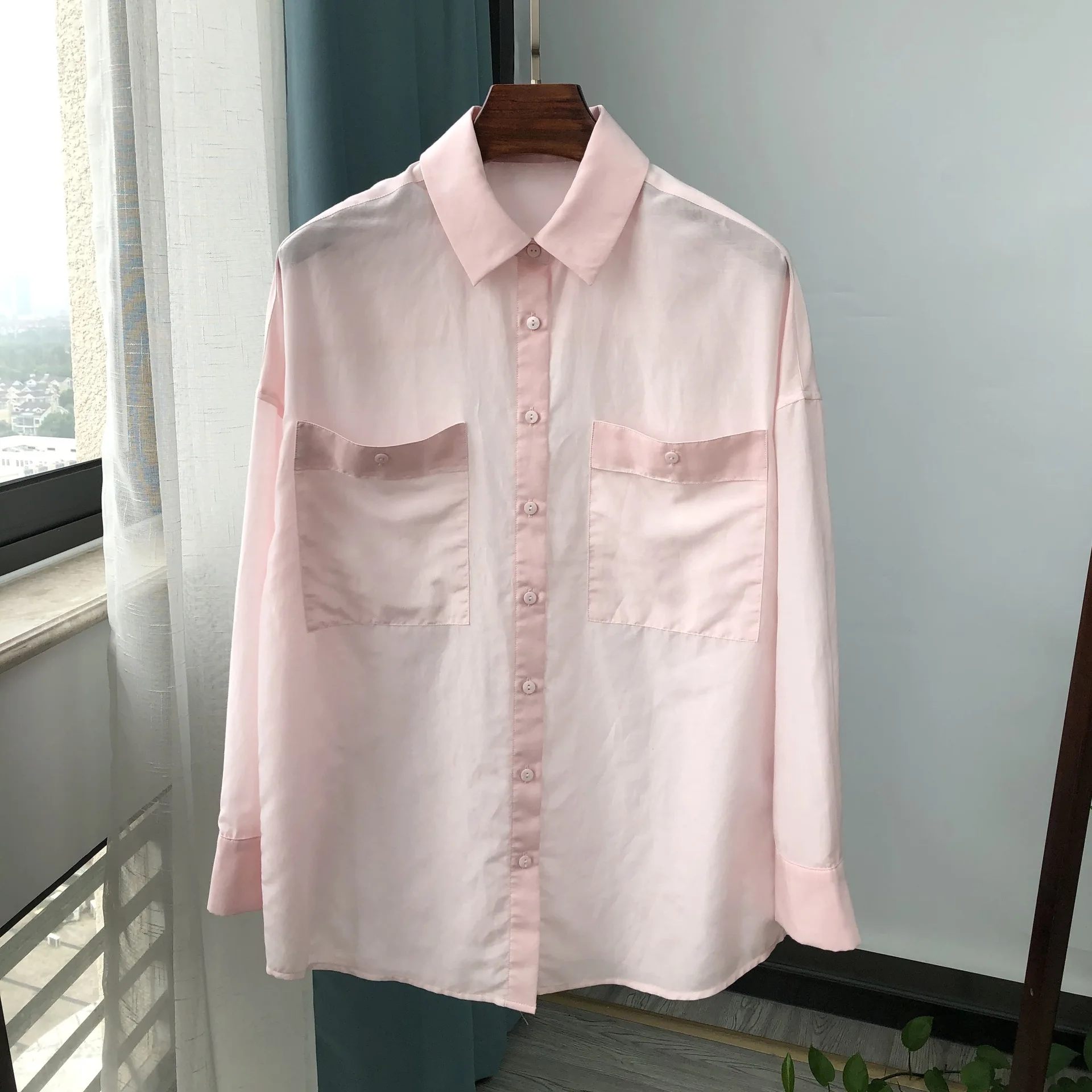 

Paris Big Pocket Silk Cotton Shirt Slightly Transparent Sexy Light and Elegant Casual Long-sleeved Turn-down Collar Women Shirt