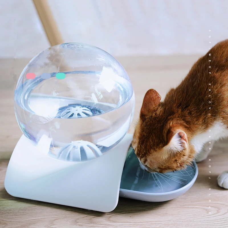 Автоматический дозатор воды для кошек новый питьевой домашних животных без