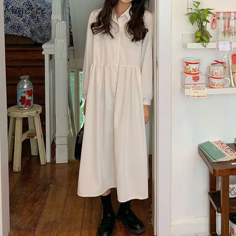 Платье женское вельветовое однобортное с длинным рукавом простой однотонный