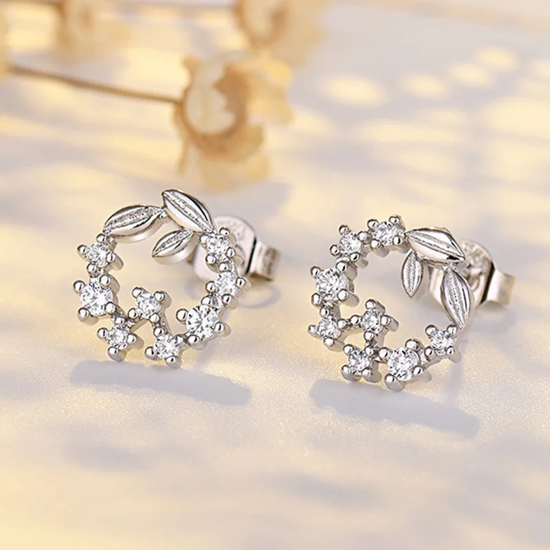 

Women Simple White Purple Zirconia Heart Stud Earrings Exquisite Flower Star Moon Earrings Female Wedding Party Birthday Jewelry