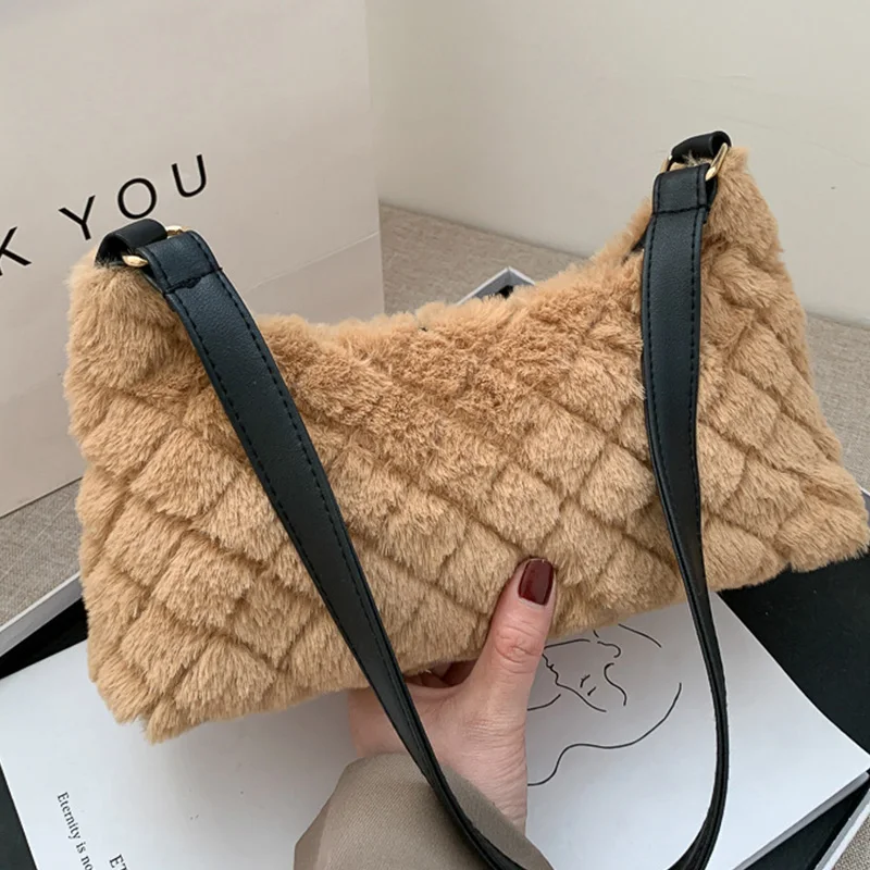 

Bags Plush Plaid Baguette Shoulder for Women 2021 Winter Armpit Bag Lady Handbags Female Trend Solid Color Travel Hand Bag