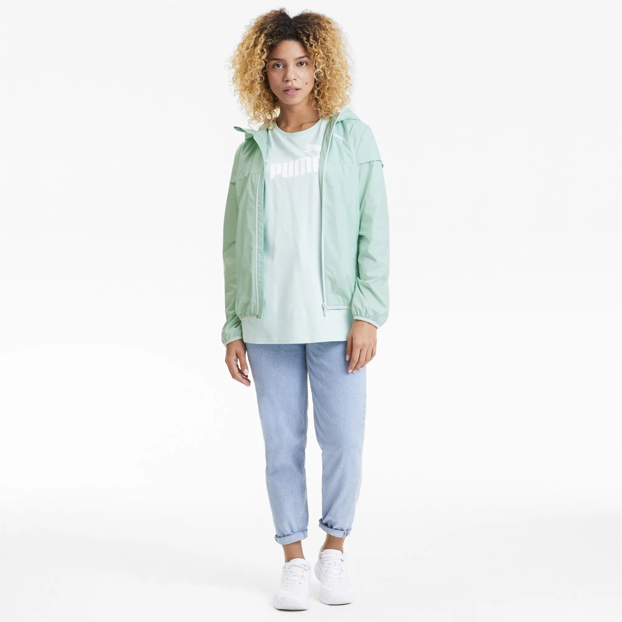 Ветровка PUMA Essentials Windbreaker AOP