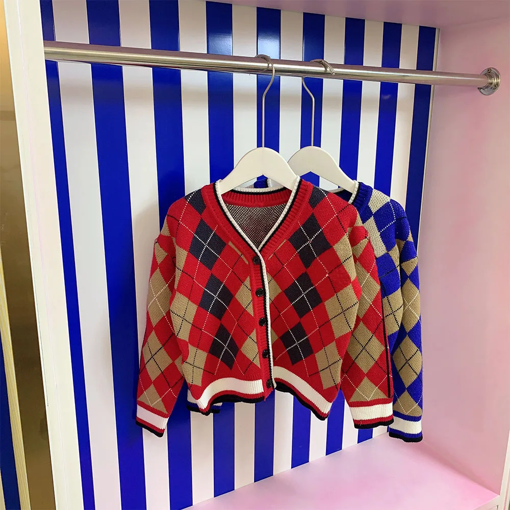 

Brand design children's sweater autumn new girls' Knitted cardigan boys' sweater baby top Plaid color matching coat
