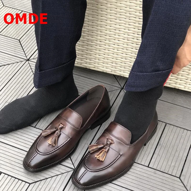 

OMDE Genuine Leather Slip On Men Dress Shoes British Style Retro Tassel Loafers Handmade Casual Shoes Men's Party And Prom Shoes
