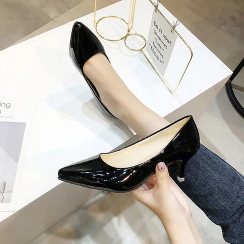 Туфли на высоком каблуке черные туфли из лакированной кожи с острым носком в