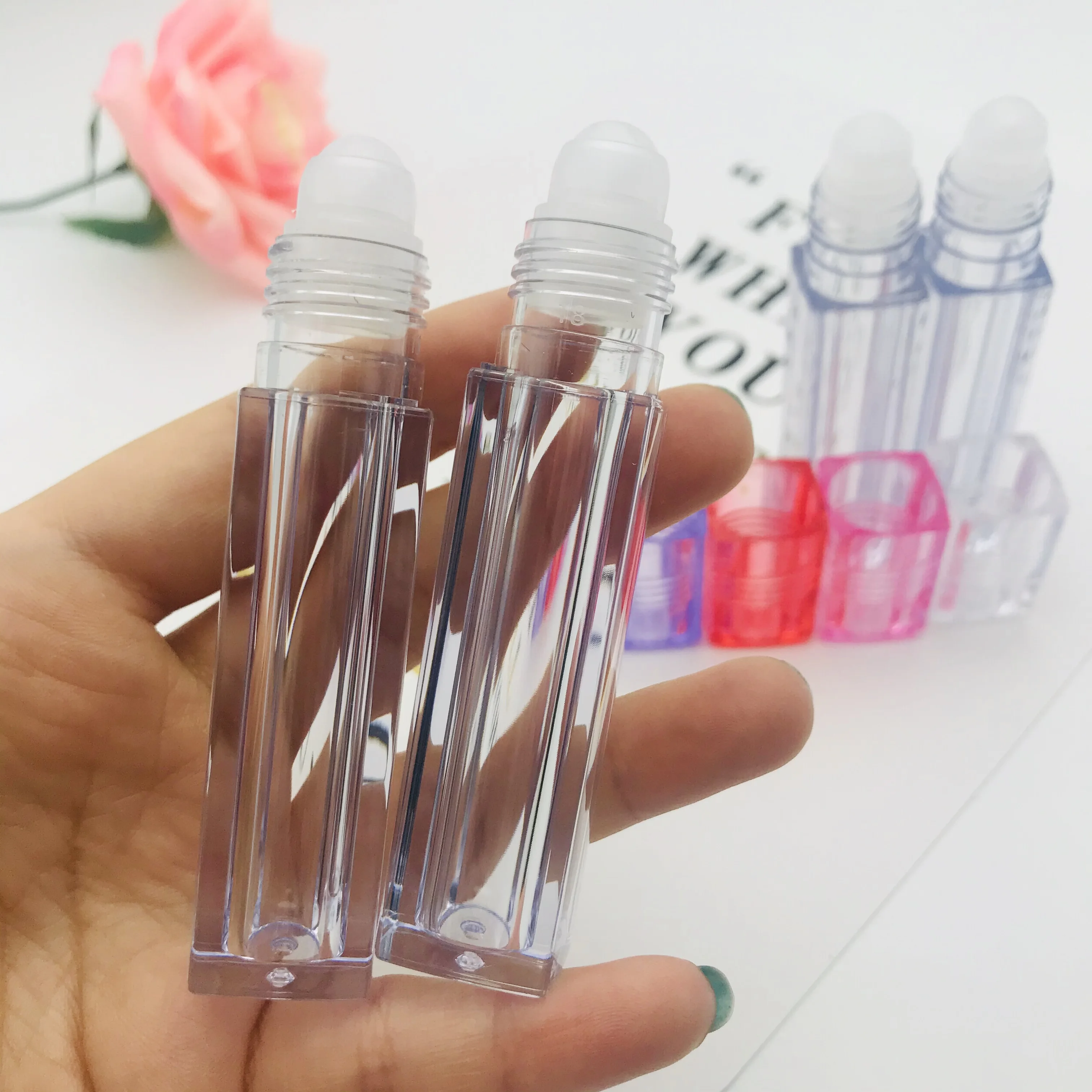 Квадратная фотография 6 мл пустая бутылка с роликом бутылки эфирным маслом