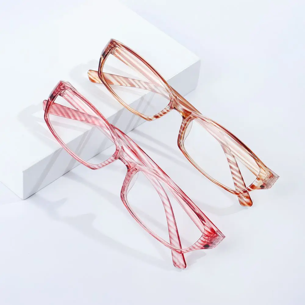 

Fashion Vintage Wood Grain Portable Reading Glasses Ultra Light Frame Eye Protection Eyeglasses