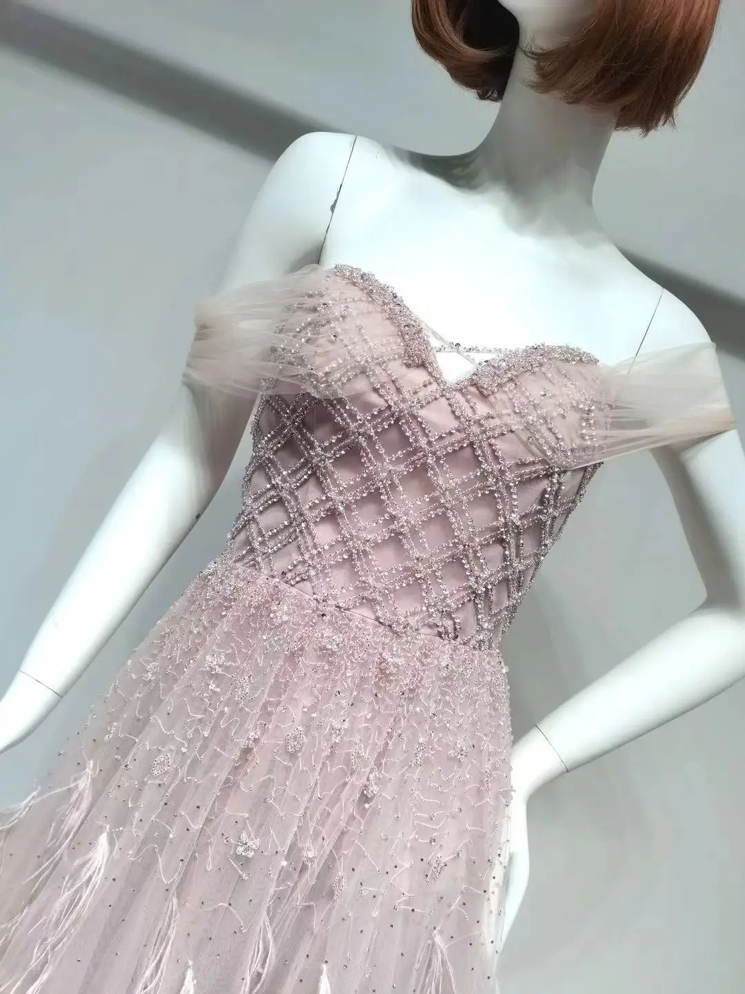 

Pink Luxury Gowns A-Line Fashion Prom Floor Length Ladies Partydress With Diamond Evening Dresses