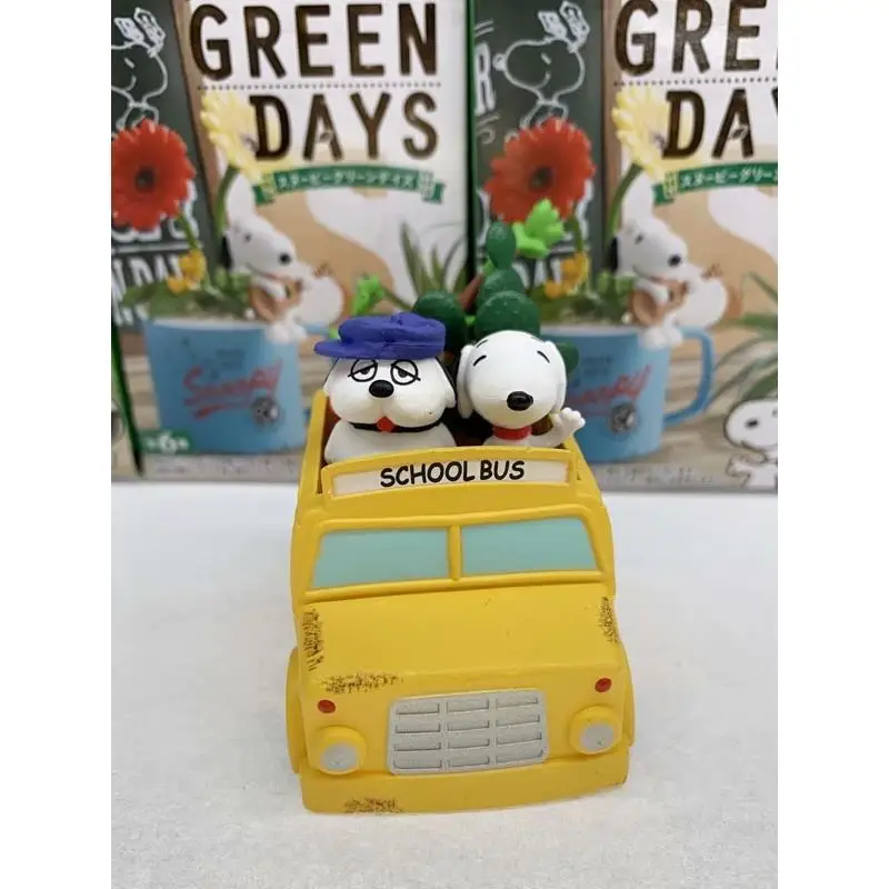 

Snoopy cute cartoon scene box egg green time desktop decoration simple children creative doll birthday gift