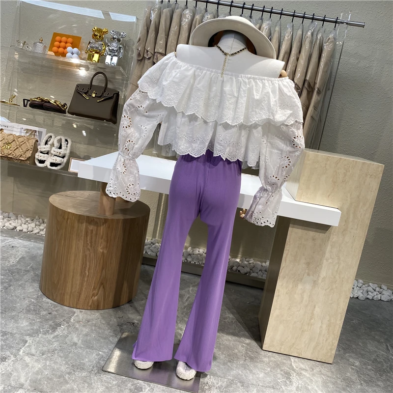 

Niche Design 2021 Slash Neck Hollow Out Lace Top