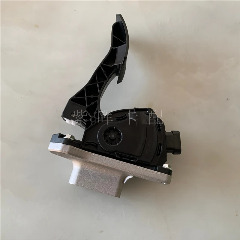 Электронная педаль акселератора Sinotruk Shanteca 811W25970 6103|Датчик сигнала переключения| |