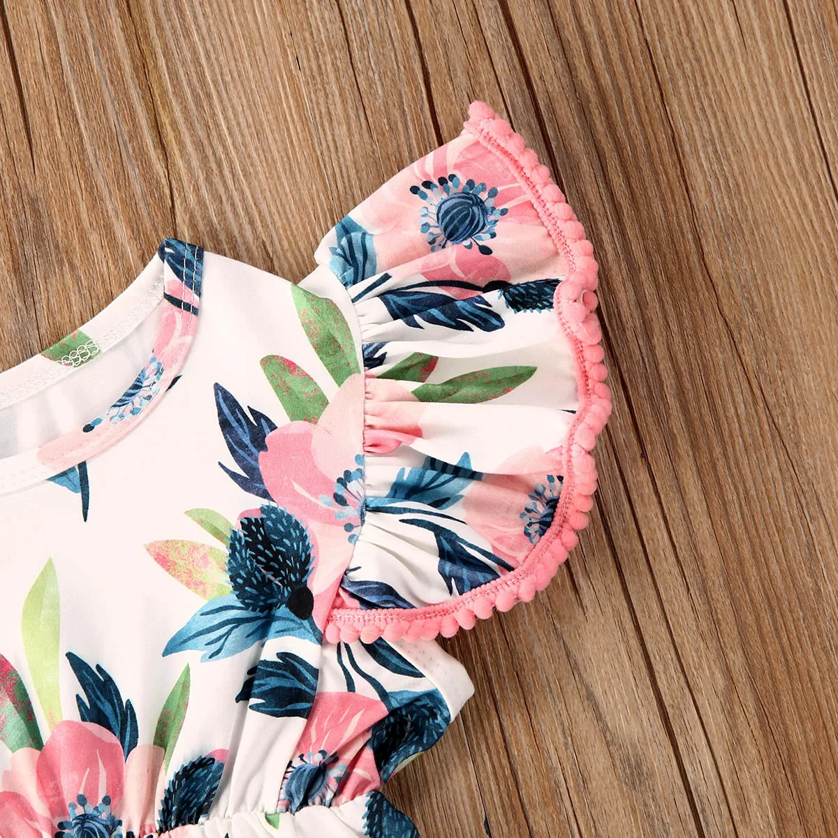 

Newborn Baby Girls Floral Print Fly Sleeve Ruffle Bodysuit Jumpsuit Outfits