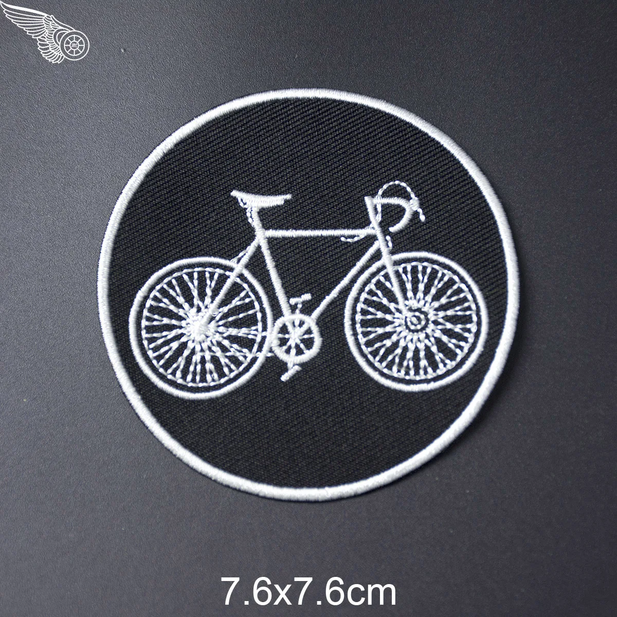 Зеленая нашивка белая и черная 35 дизайнов вышивка термоклейкая для одежды