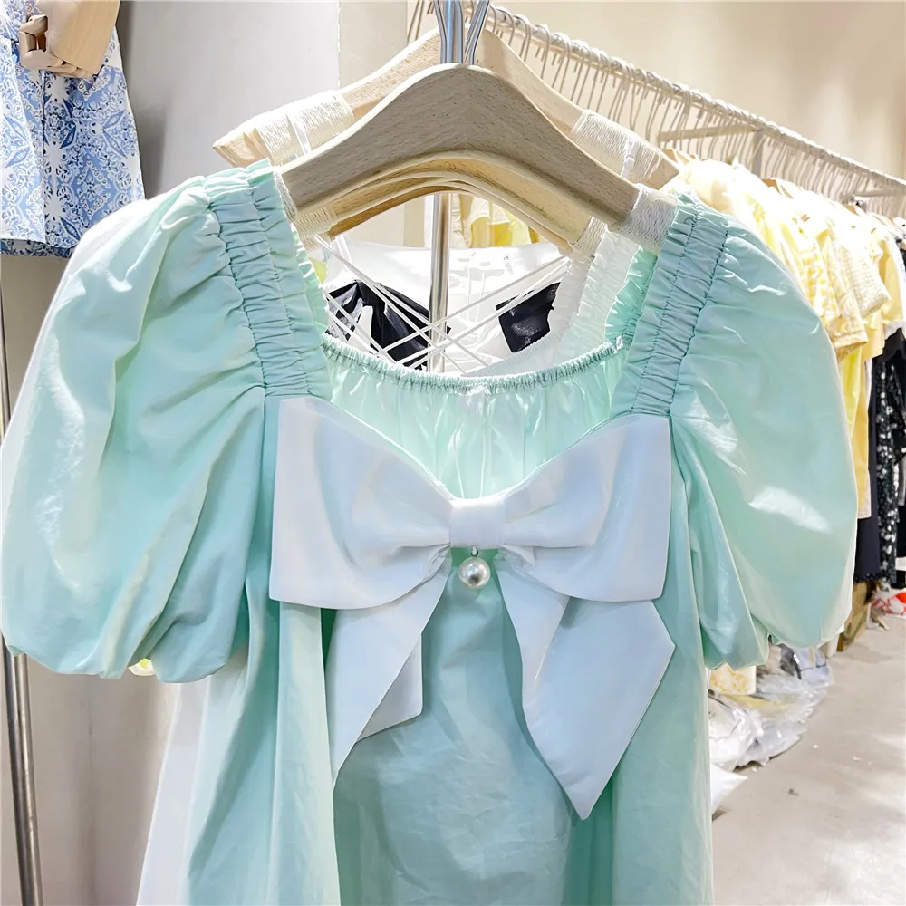 

2021 Summer New Square Collar Puff Sleeve Pullover Top Women's Fashion Solid Color Bow Beaded Shirt for Ladies